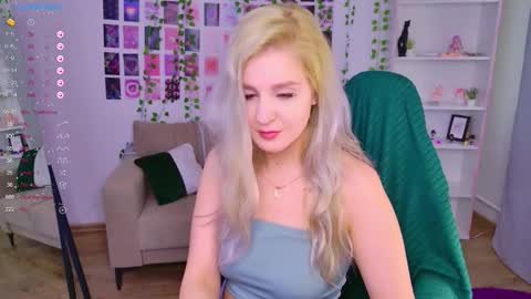 Ameli  Stella  Vi  Evie  Jessica online show from 03-27-26, 08:26