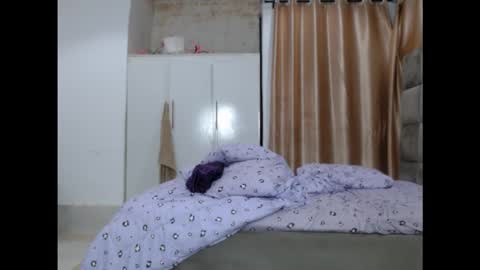 juicyxxxboobs online show from 12-22-25, 09:01