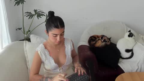 Andry but call me yulieth online show from 01-12-26, 05:07