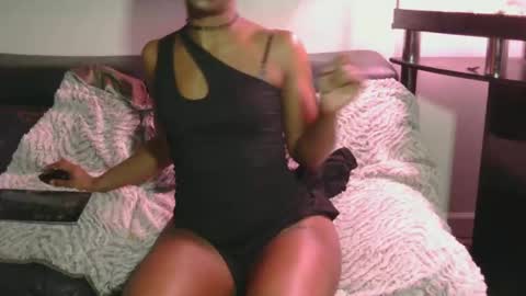 Juiicy Bunns online show from 02-03-25, 02:03