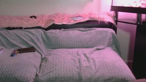 Juiicy Bunns online show from 02-23-25, 12:19