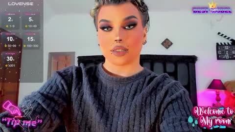 Snapshot of jujubee_lander chatting on 12-27-24, 03:37 Jujubee online show from 12-27-24, 03:37