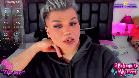 Snapshot of jujubee_lander chatting on 12-29-24, 05:22 Jujubee online show from 12-29-24, 05:22