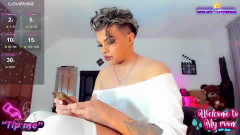 Snapshot of jujubee_lander chatting on 01-09-25, 09:47 Jujubee online show from 01-09-25, 09:47