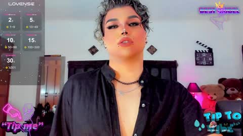 Snapshot of jujubee_lander chatting on 01-13-25, 02:00 Jujubee online show from 01-13-25, 02:00