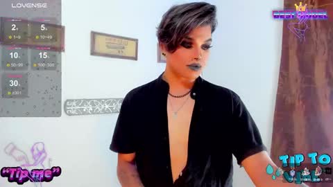 Snapshot of jujubee_lander chatting on 09-20-25, 04:08 Jujubee online show from 09-20-25, 04:08