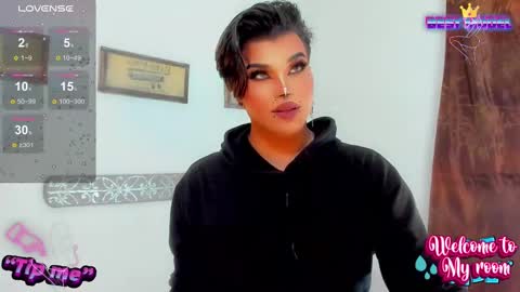 Snapshot of jujubee_lander chatting on 09-21-25, 02:51 Jujubee online show from 09-21-25, 02:51