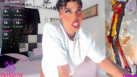 Jujubee online show from 04-22-26, 09:05