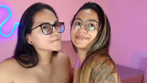 Snapshot of jules_n_gia chatting on 02-22-25, 12:05 Jules and Gia online show from 02-22-25, 12:05