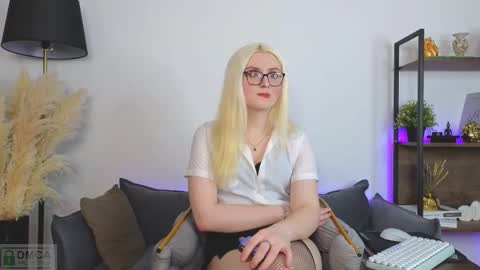 Jules Night online show from 09-29-25, 10:14