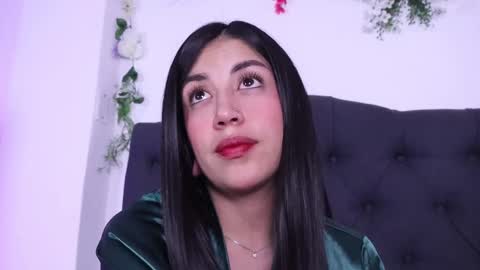 Snapshot of julescornett chatting on 09-12-25, 08:36 Julees online show from 09-12-25, 08:36