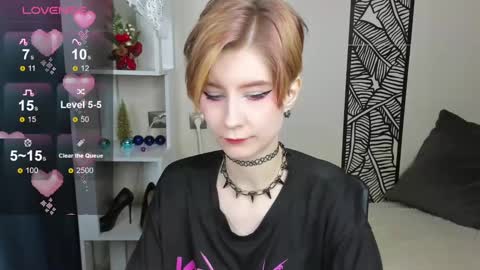 Snapshot of julescrown chatting on 12-13-24, 04:11 Jules online show from 12-13-24, 04:11