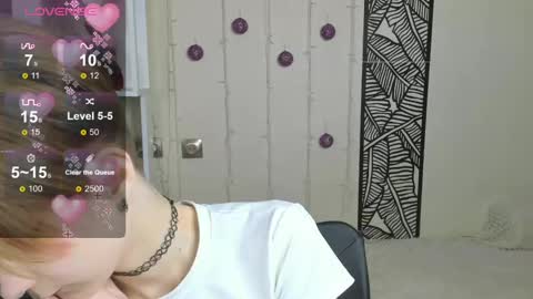 Snapshot of julescrown chatting on 12-28-24, 01:29 Jules online show from 12-28-24, 01:29