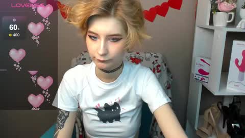 Snapshot of julescrown chatting on 02-15-25, 01:10 Jules online show from 02-15-25, 01:10