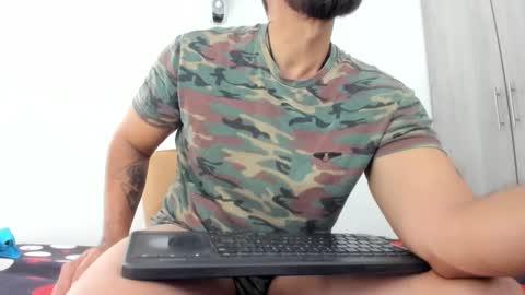 juleslake2 online show from 01-11-26, 04:12