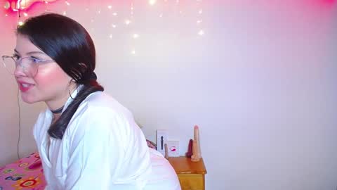 Juliana online show from 01-12-25, 05:03