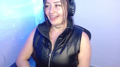  Juliana Torres  online show from 02-18-25, 11:08
