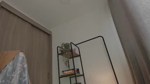 Juli Modelo Independiente online show from 08-04-26, 03:36