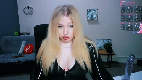 juli kisss online show from 01-18-25, 09:24