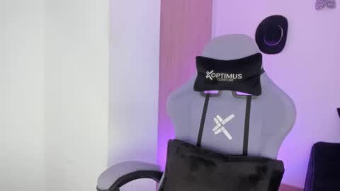 juli_santos_22 online show from 02-08-25, 11:01