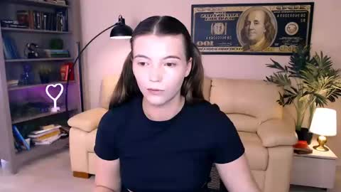 julia485262 online show from 07-06-26, 10:12