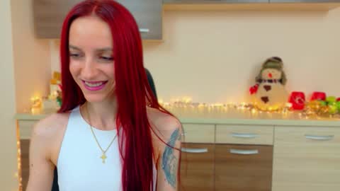 JuliaJae online show from 12-20-25, 06:53