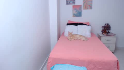 julia online show from 03-06-25, 10:30