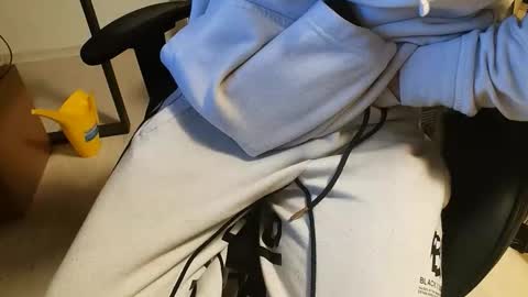 julia_official online show from 02-27-26, 09:26