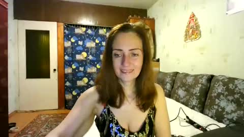 Snapshot of juliaa_foxi chatting on 01-01-25, 06:16 juliaa_foxi online show from 01-01-25, 06:16