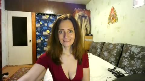 Snapshot of juliaa_foxi chatting on 02-06-25, 09:49 juliaa_foxi online show from 02-06-25, 09:49