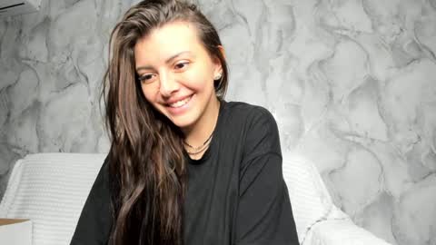 Julia online show from 01-06-25, 05:06