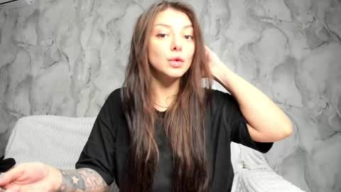 Julia online show from 02-09-25, 05:33