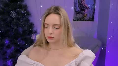 Julia online show from 02-09-26, 01:48