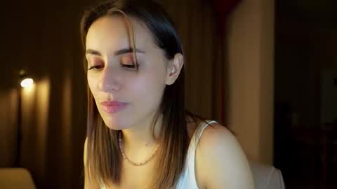 Snapshot of juliacontrol chatting on 02-26-26, 04:17 Molly online show from 02-26-26, 04:17