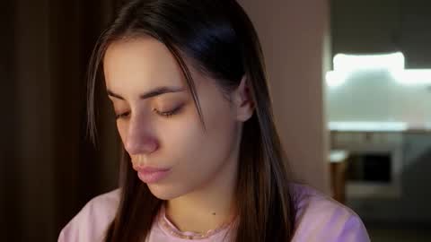 Snapshot of juliacontrol chatting on 03-01-26, 02:52 Molly online show from 03-01-26, 02:52