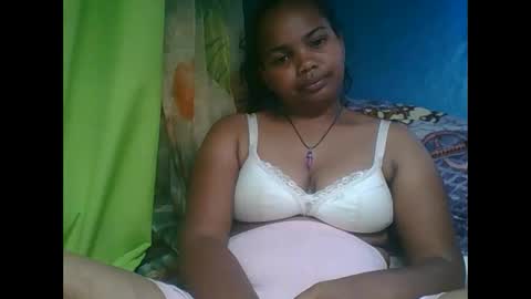 juliah02 online show from 01-23-25, 11:15