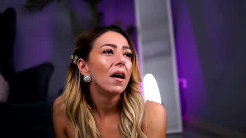 Julia online show from 12-19-25, 04:19