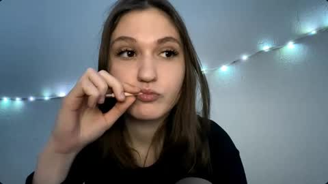 Julia online show from 04-20-26, 05:48