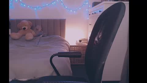 Snapshot of julialiones chatting on 01-31-25, 05:53 julialiones online show from 01-31-25, 05:53