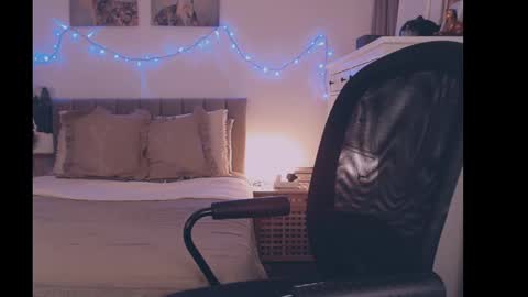 Snapshot of julialiones chatting on 02-03-25, 05:46 julialiones online show from 02-03-25, 05:46