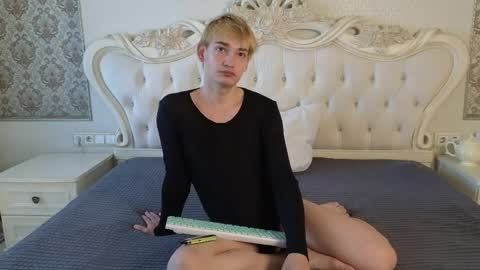 Snapshot of julian_win chatting on 05-07-26, 09:58 Eren online show from 05-07-26, 09:58