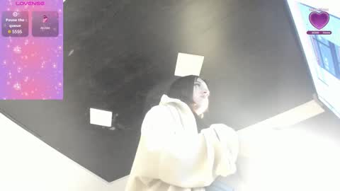 juliana_js_ online show from 10-04-25, 11:52