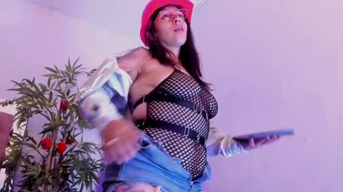 JulianaCarter online show from 05-01-26, 07:51