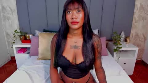 juli online show from 09-25-25, 03:10