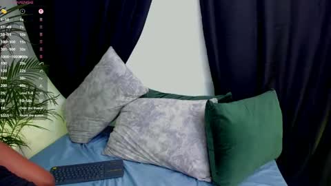 Snapshot of julianamiller chatting on 05-01-26, 03:11 juli online show from 05-01-26, 03:11