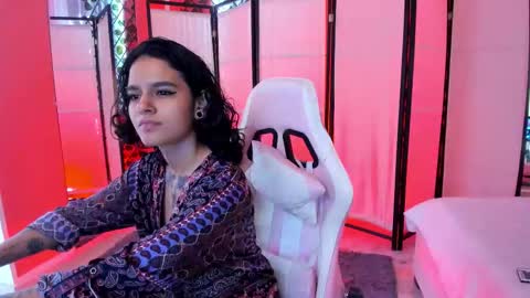 julianne_7 online show from 02-07-26, 09:29