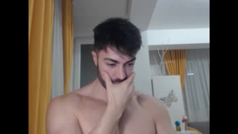 Snapshot of julianroyce chatting on 11-18-25, 11:48 JulianRoyce online show from 11-18-25, 11:48