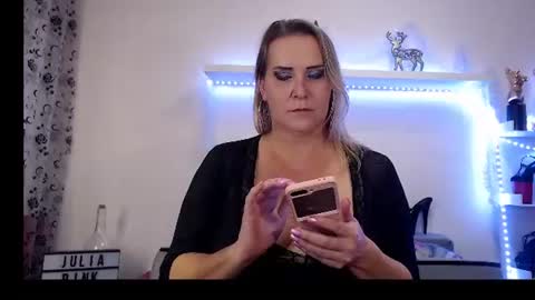 Julia online show from 02-12-26, 11:00