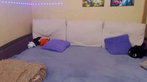 Jul online show from 02-22-25, 03:36