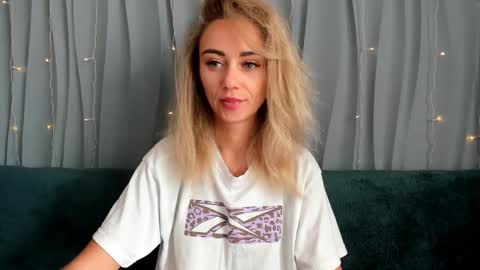 Snapshot of juliastar41 chatting on 09-25-25, 03:10 Yulya online show from 09-25-25, 03:10